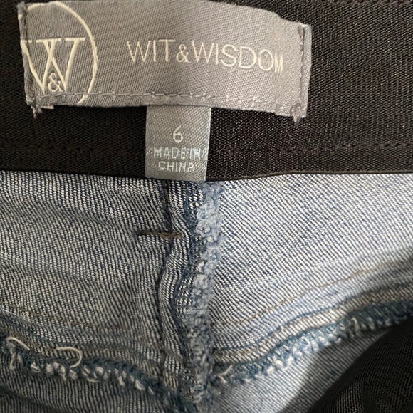 Wit & Wisdom Women Shorts - Picture 4 of 15